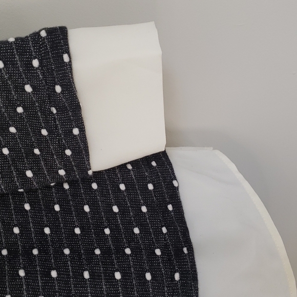 Ann Taylor Twofer Collared Petite SZ Small Sweater Black Cream - Picture 6 of 8